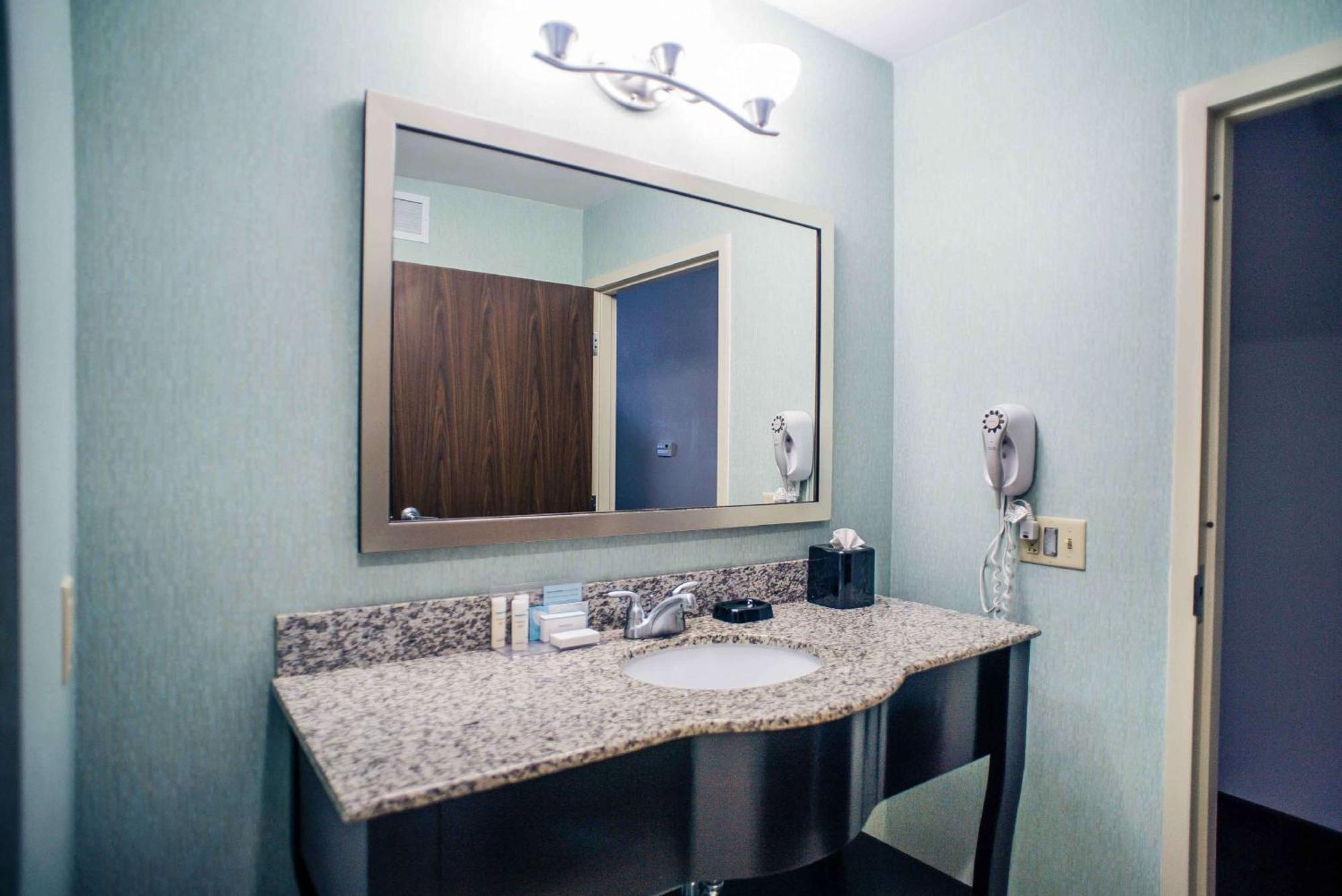 Hampton Inn - Monticello Buitenkant foto